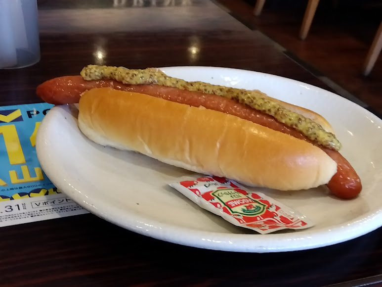ガストのホットドッグ